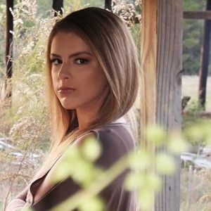 Meet your Posher, Aston